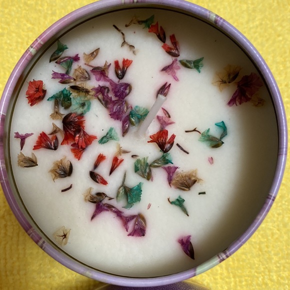 Two candles fresh smells, metal box - Picture 8 of 8